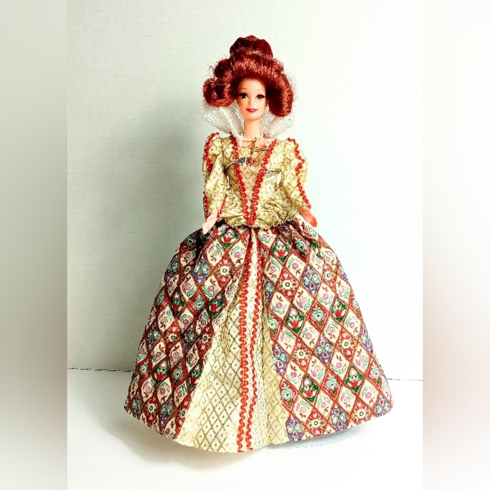Queen Elizabeth Grand Era's 1976 Barbie Doll